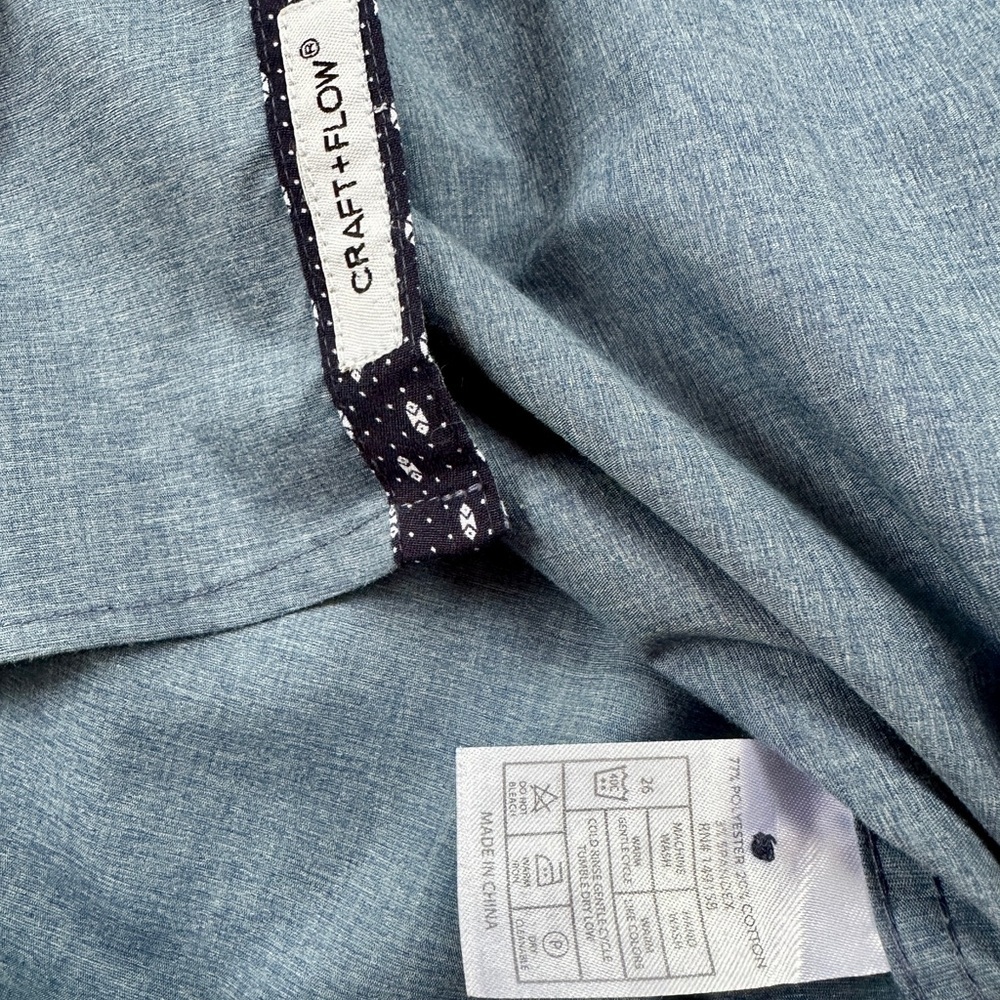 Men’s Craft + Flow Long Sleeved Shirt
Size Large​​ - Picture 5 of 7